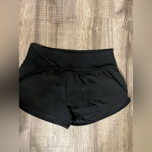 Zyia Shorts